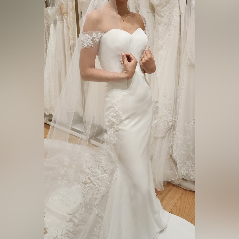 NWT Pronovias Syrinx Wedding Dress - Size 2